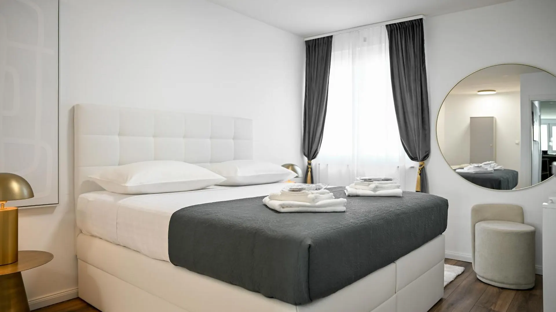 Luxury Apartment Fani & Sons 자다르